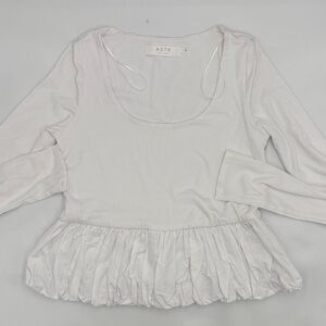 ASTR the Label U-Neck Long Sleeve Bubble Hem Top in White